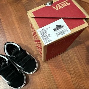 ⚠️⚠️ TODDLER VANS OLD SKOOL V SIZE 7 ⚠️⚠️